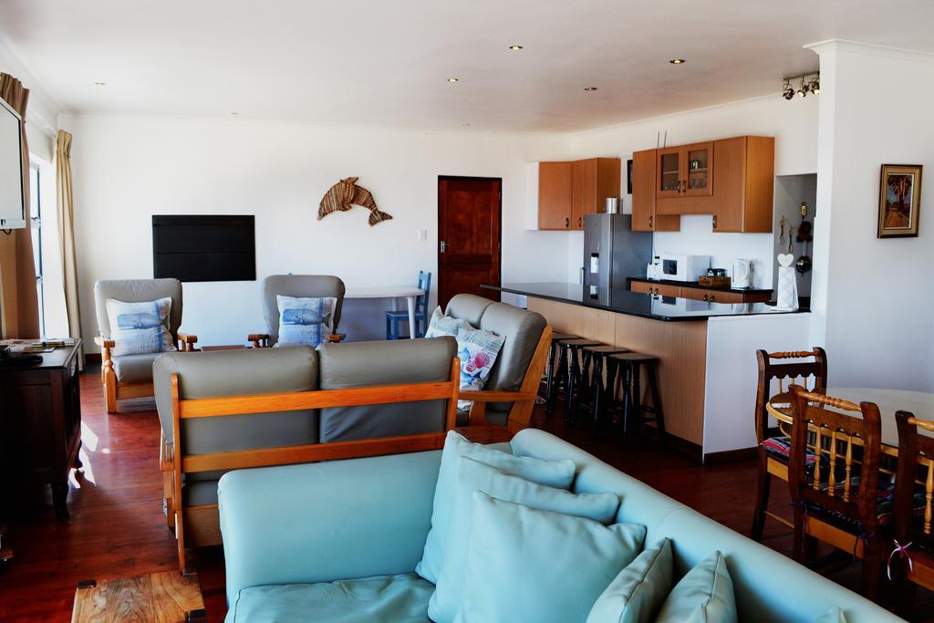 Вилла Abalone Self-Catering Ламбертс-Бей Экстерьер фото